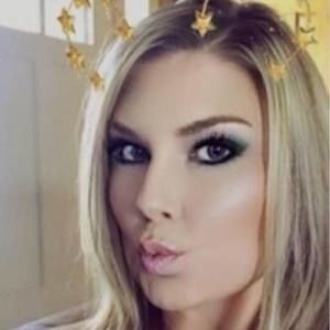 Meet your Posher, April